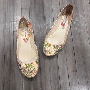 Steve Madden Floral Cream Loafers